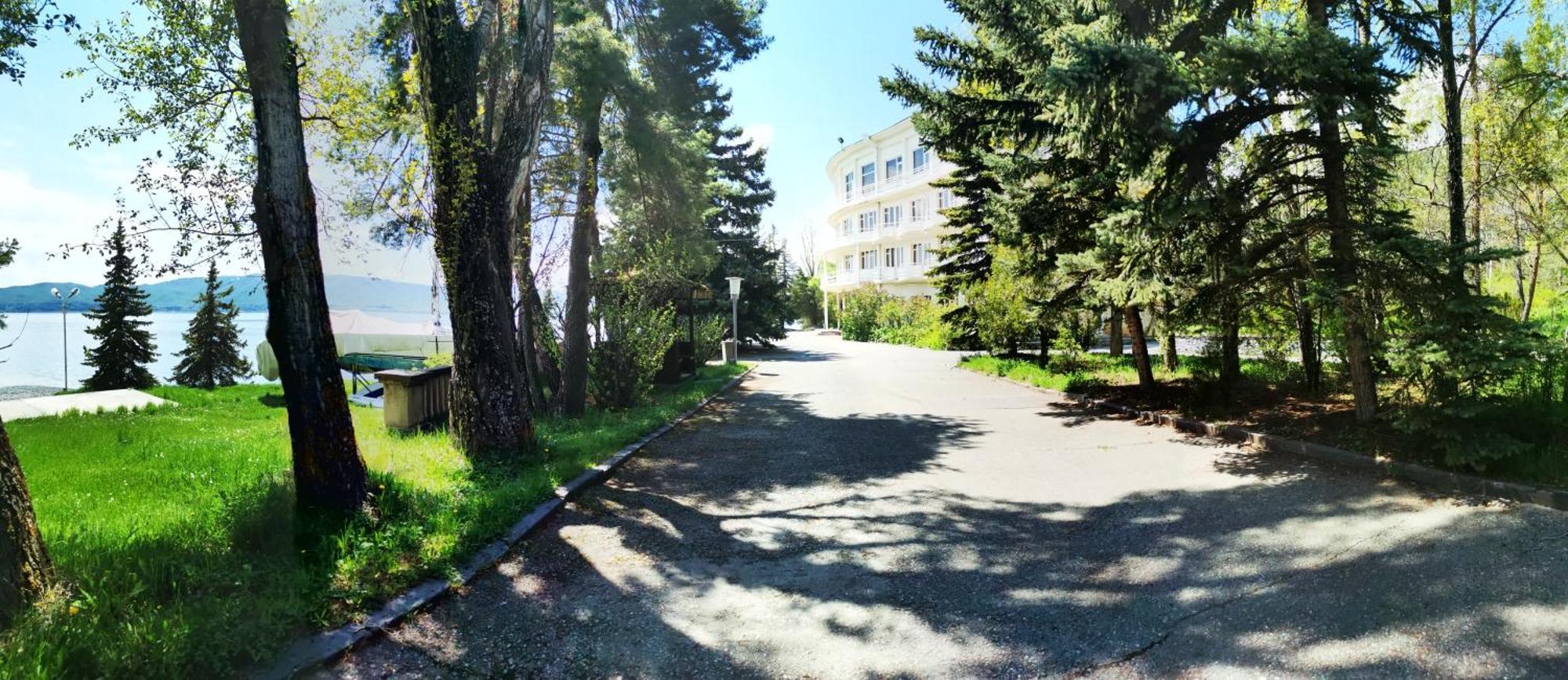 Отель Гостиничный комплекс Голубой Севан Экстерьер фото